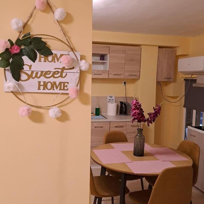 Zenia Home 1 Στην Καρδιά Της Πάτρας Екстериор снимка