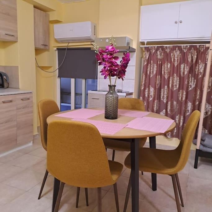 Zenia Home 1 Στην Καρδιά Της Πάτρας Екстериор снимка